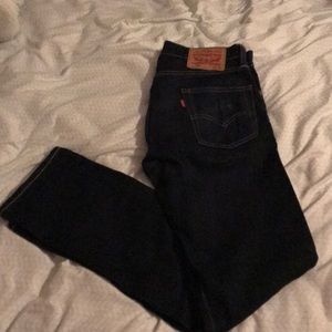 Men’s Levi’s 513 jeans